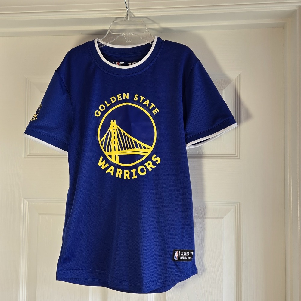 Golden State Warriors NBA Basketball Exclusive Merchandise Youth Size 10‎ Shirt